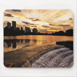 Sonnenuntergang in der Stadt Londrina Mousepad