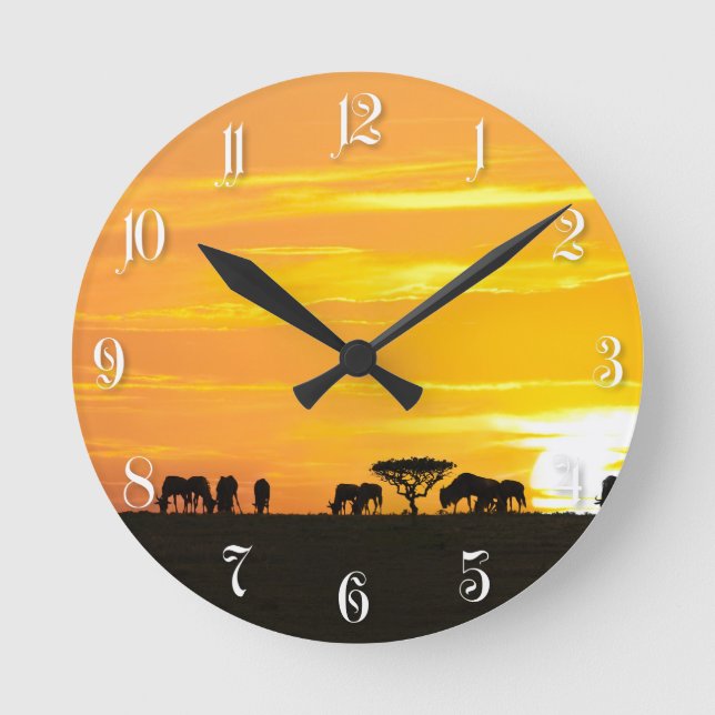 Sonnenuntergang in Serengeti Runde Wanduhr (Vorderseite)