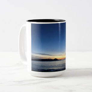 Sonnenuntergang mit Mond Zweifarbige Tasse