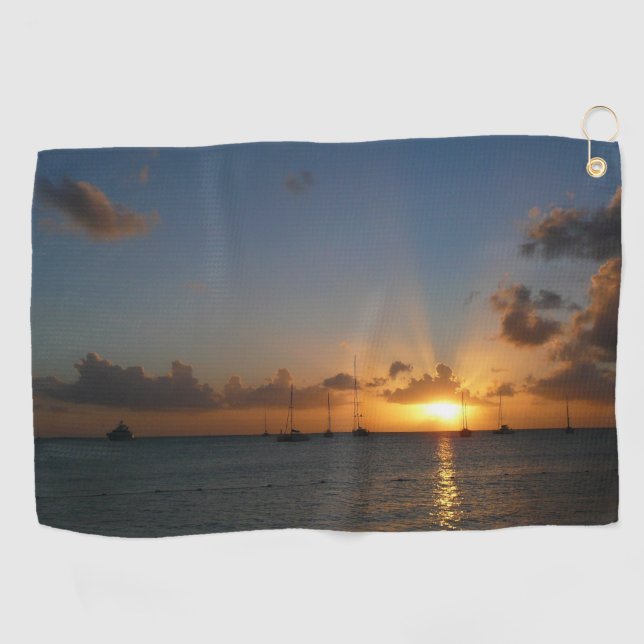 Sonnenuntergang mit Segelbooten Tropical Landscape Golfhandtuch (Horizontal)