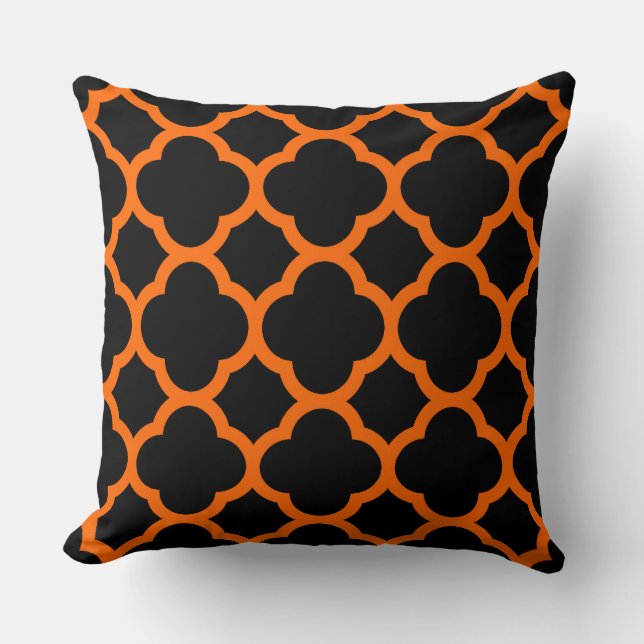 Sonnenuntergang Orange und Black Quatrefoil Muster Kissen (Vorderseite)