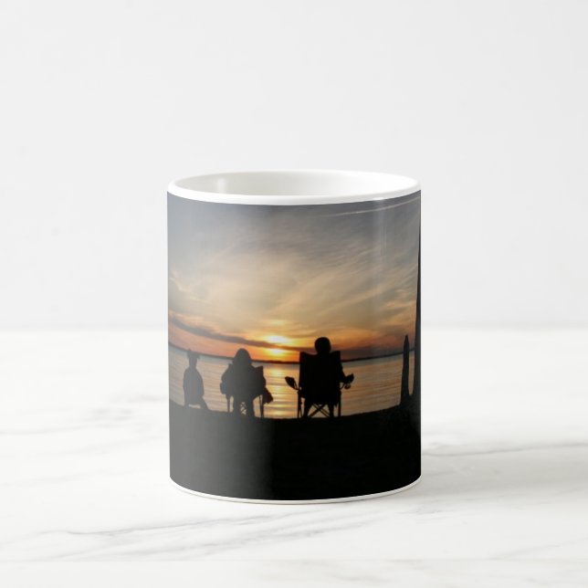 Sonnenuntergang-Strand-Camping Tasse (Mittel)