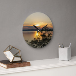 Sonnenuntergang über dem Balaton, Ungarn. Große Wanduhr