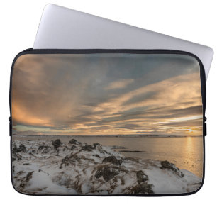 Sonnenuntergang über dem Myvatn-See, Island Laptopschutzhülle