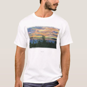 Sonnenuntergang über dem See, Adirondack Mts T-Shirt