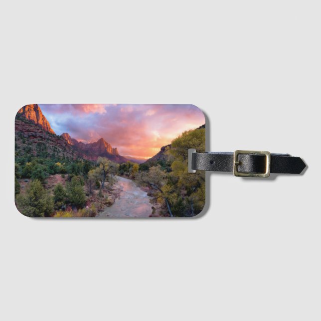 Sonnenuntergang über dem Watchman Gepäckanhänger (Vorderseite (Horizontal))