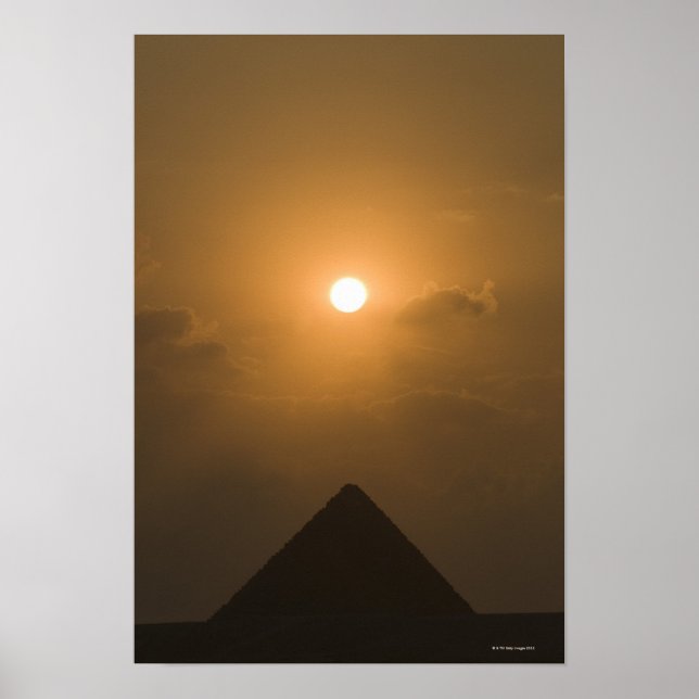 Sonnenuntergang über der Großen Pyramide Poster (Vorne)