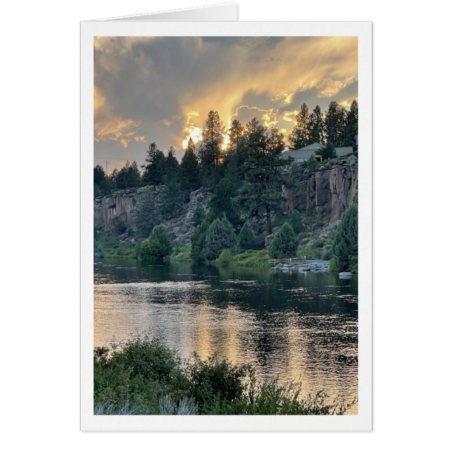 Sonnenuntergang über einem Fluss (Vorne)