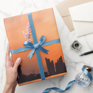 Sonnenuntergang über einer Küstenstadt - Aquarell Geschenkpapier