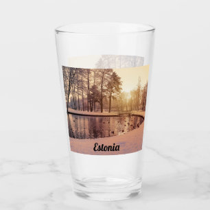 Sonnenuntergang über Park mit einem kleinen eisige Glas