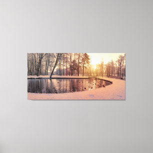 Sonnenuntergang über Park mit kleinen frostigen Se Leinwanddruck