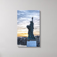 Sonnenuntergang über Replik der Freiheitsstatue in