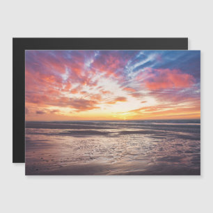 Sonnenuntergang über Strand und Meer Magneteinladung