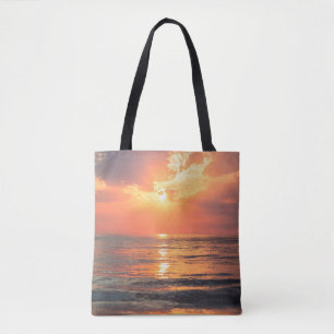 Sonnenuntergang über Wasser
