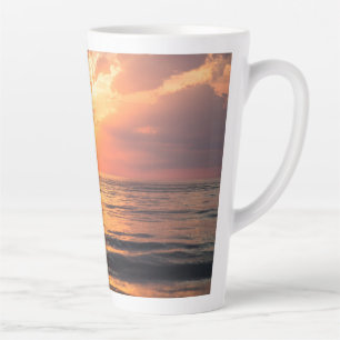 Sonnenuntergang über Wasser Milchtasse