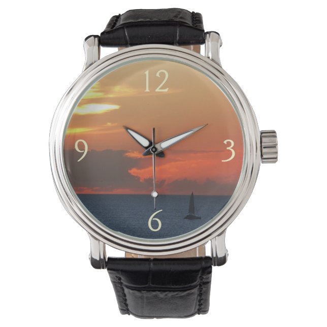 Sonnenuntergang Wolken und Segelboot Seascape Armbanduhr (Vorderseite)