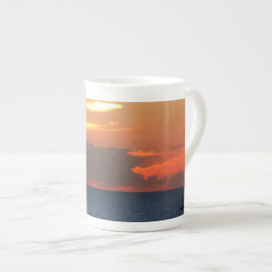 Sonnenuntergang Wolken und Segelboot Seascape Prozellantasse