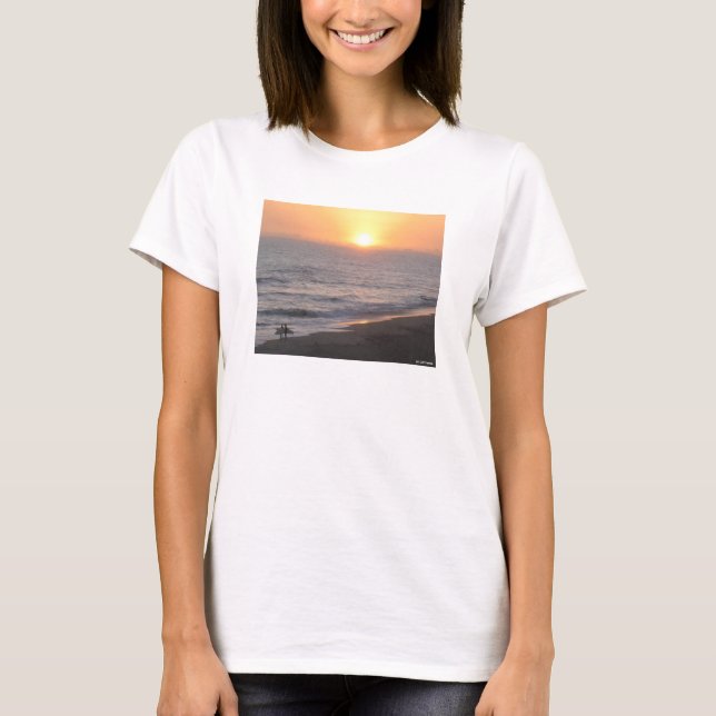 Sonnenuntergangs-Surfer T-Shirt (Vorderseite)