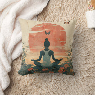 Sonnenuntergangs-Wiesen-Meditation mit Schmetterli Kissen