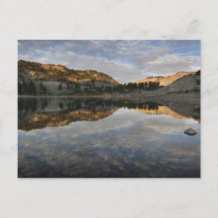 Sonnenuntergangsreflexionen am Lake Helen, Lassen Postkarte
