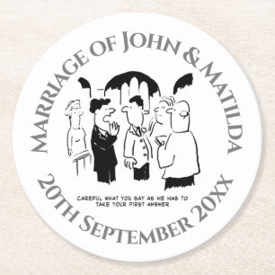 Sonniger Cartoon an der Hochzeitsempfehlung Runder Pappuntersetzer