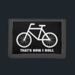 Sonniges Biketasche mit Fahrradangebot Trifold Geldbörse<br><div class="desc">Hübsches Bike-Portemonnaie mit Fahrradangebot. Niedliche Geburtstag oder Weihnachtsgeschenk Idee für Männer und Kinder,  die Liebe Fahrrad. Personalisierbar mit Namen oder Monogramm-Buchstaben Ihres Kindes. Anpassbare Farbe. Schwarz-Weiß.</div>