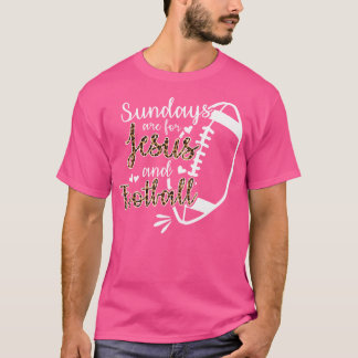 Sonntags sind für Jesus und Fußball T-Shirt