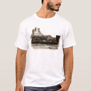 Soo Linie Lokomotive bei Manitowoc auf Turntable T-Shirt