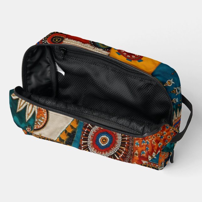 Sophisticated Luxury African Asian Caribbean  Waschbeutel (Offen)