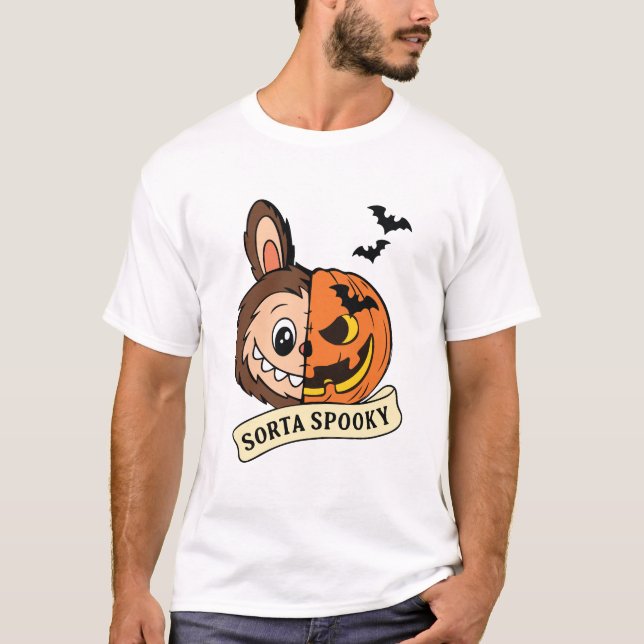 Sorta Spooky Halloween Cute Labubu T-Shirt (Vorderseite)