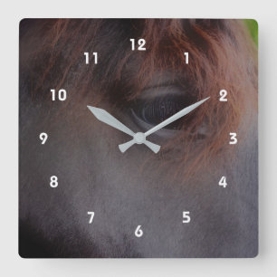 Soulful Eye Of A Horse Animal Quadratische Wanduhr