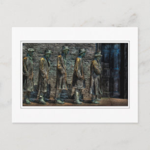 Soup Line Postkarte