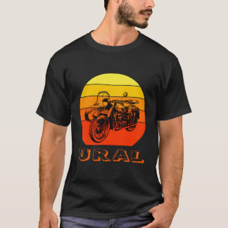 Sowjetische schwere Krafträder wie Ural sind nicht T-Shirt