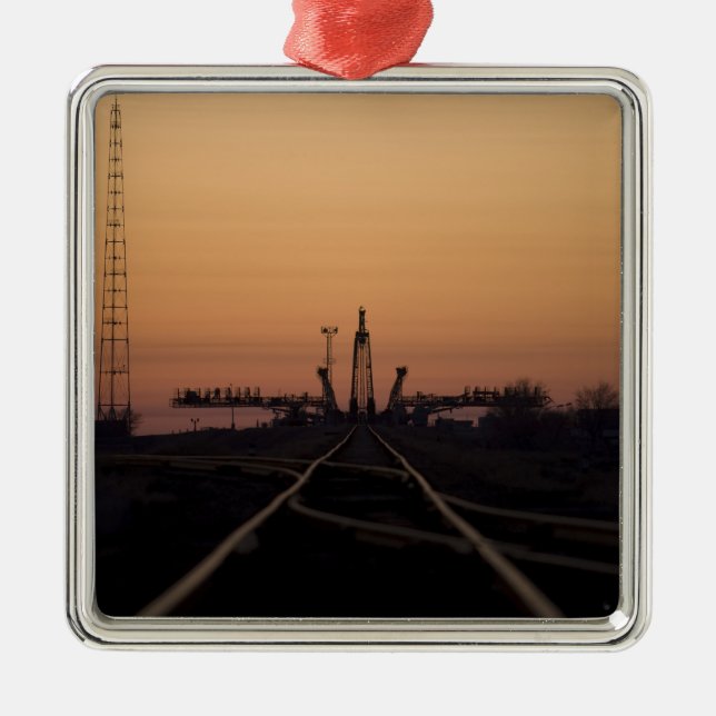 Soyuz-Launchpad Ornament Aus Metall (Vorne)