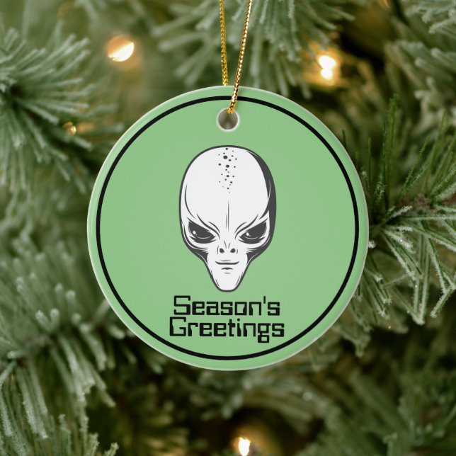 Space Alien Sci Fi Extraterrestrial UFO Ornament (Baum)