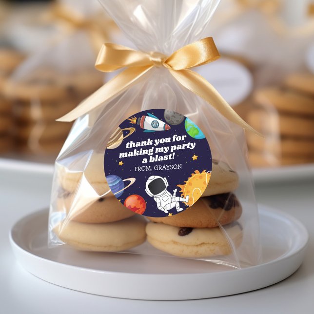 Space Astronaut Birthday Danke Runder Aufkleber (Von Creator hochgeladen)