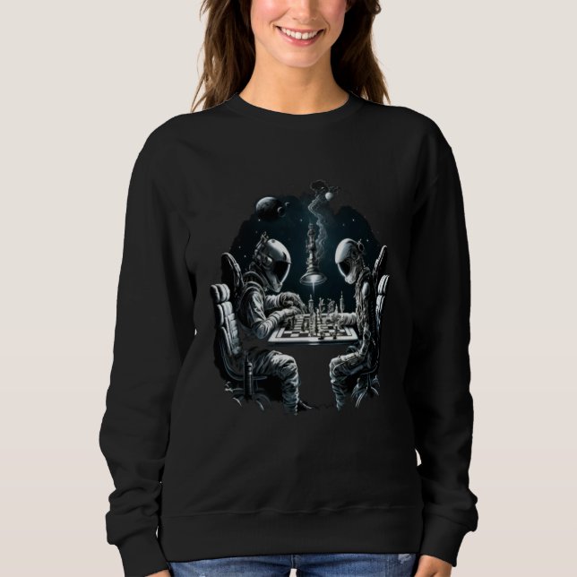 Space Astronaut Playing Chess Astronomy Spaceman Sweatshirt (Vorderseite)
