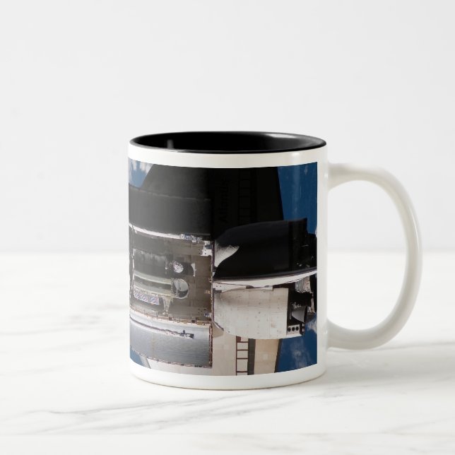 Space Shuttle Atlantis 2 Zweifarbige Tasse (Rechts)