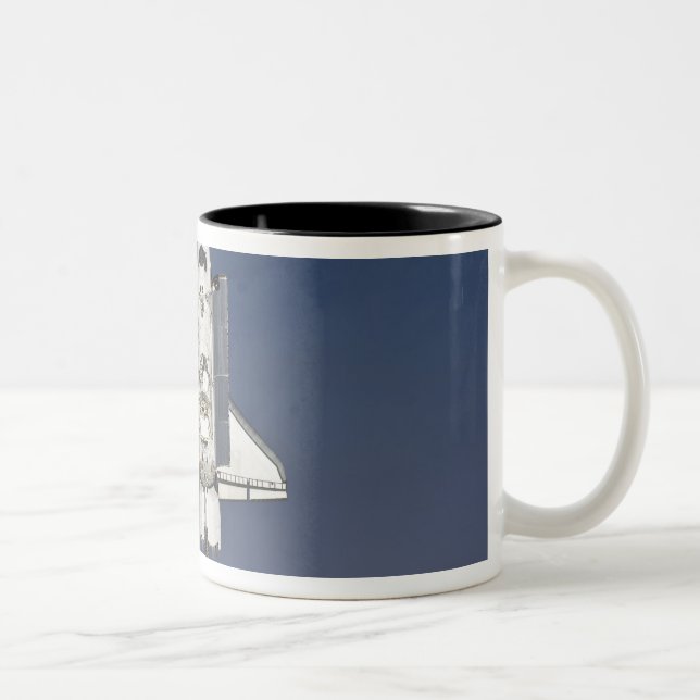 Space Shuttle Atlantis 5 Zweifarbige Tasse (Rechts)