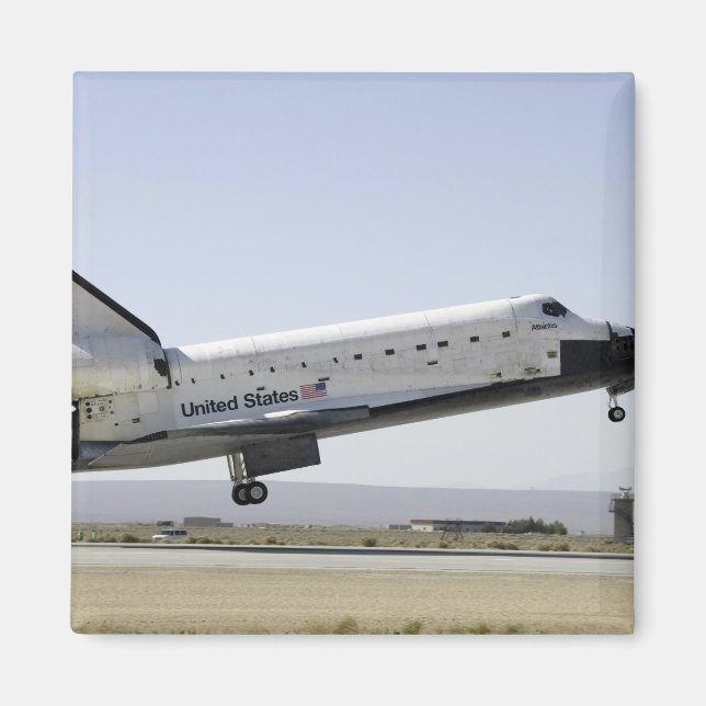 Space Shuttle Atlantis bereitet sich auf die Landu Magnet (Vorne)