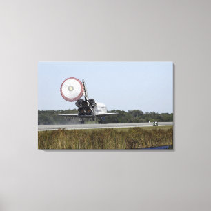 Space Shuttle Atlantis entfaltet seinen Drag-Rute  Leinwanddruck