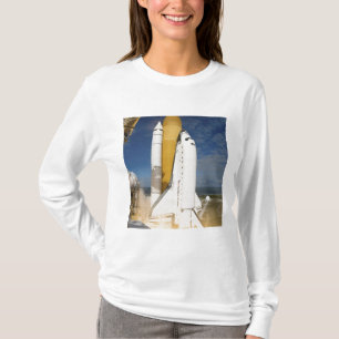 Space Shuttle Atlantis hebt 12 T-Shirt