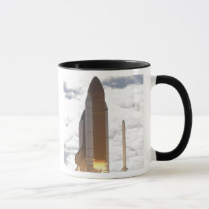 Space Shuttle Atlantis hebt 16 Tasse