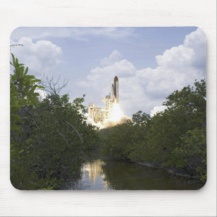 Space Shuttle Atlantis hebt 25 Mousepad