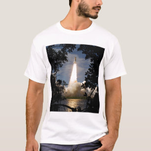 Space Shuttle Atlantis hebt 9 T-Shirt