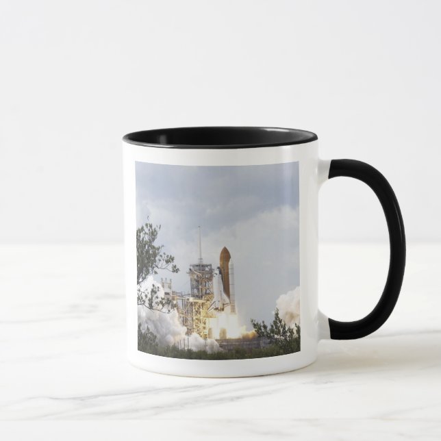 Space Shuttle Atlantis hebt ab 5 Tasse (Rechts)