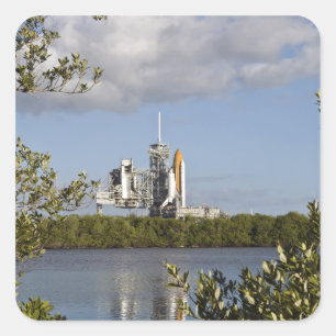 Space Shuttle Atlantis ist bereit Quadratischer Aufkleber