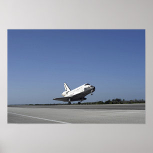 Space Shuttle Atlantis nähert sich Runway 33 Poster
