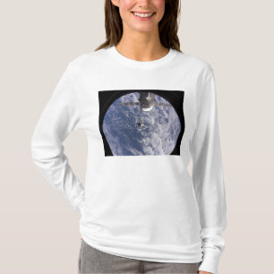 Space Shuttle Discovery 11 T-Shirt