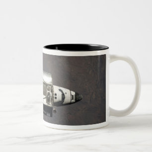 Space Shuttle Discovery 2 Zweifarbige Tasse